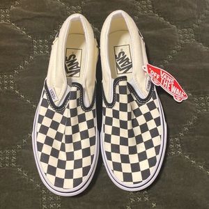 Women’s Vans, sz 7. Black and off white check. NWT